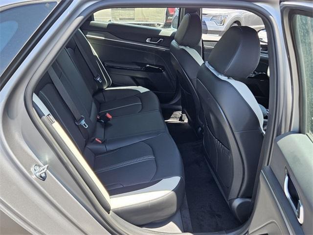new 2025 Kia K5 car, priced at $32,695