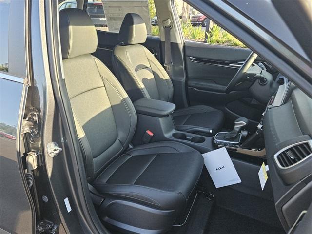 new 2025 Kia Seltos car, priced at $28,950