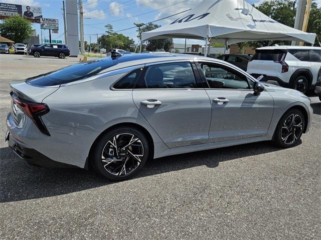 new 2025 Kia K5 car, priced at $33,425