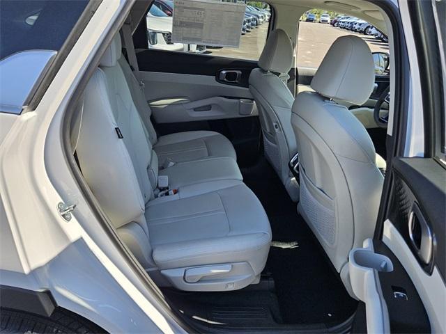 new 2025 Kia Sorento car, priced at $38,795
