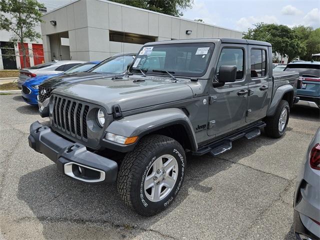 used 2021 Jeep Gladiator car, priced at $28,991
