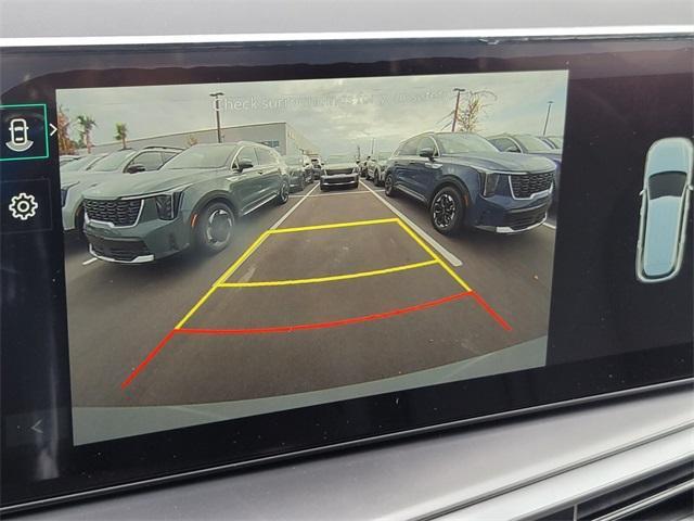 new 2026 Kia Sorento car, priced at $33,402