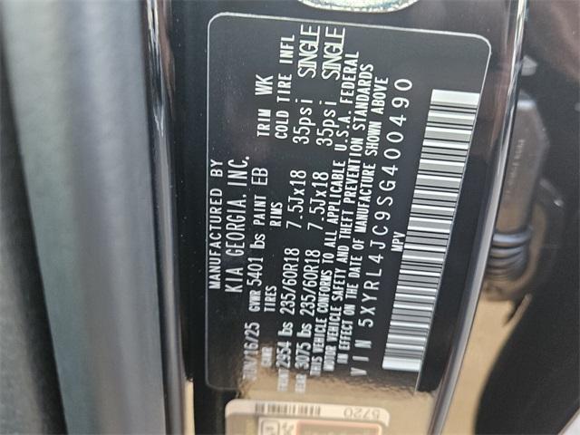 new 2025 Kia Sorento car, priced at $38,710