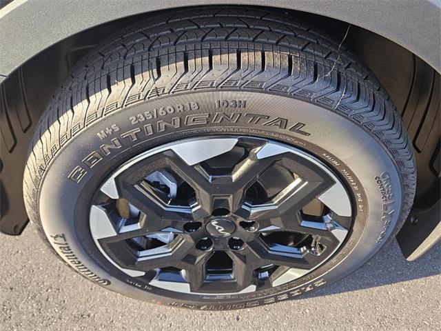 new 2025 Kia Sorento car, priced at $38,710