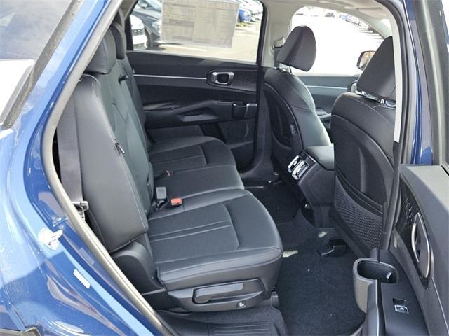 new 2025 Kia Sorento car, priced at $38,100
