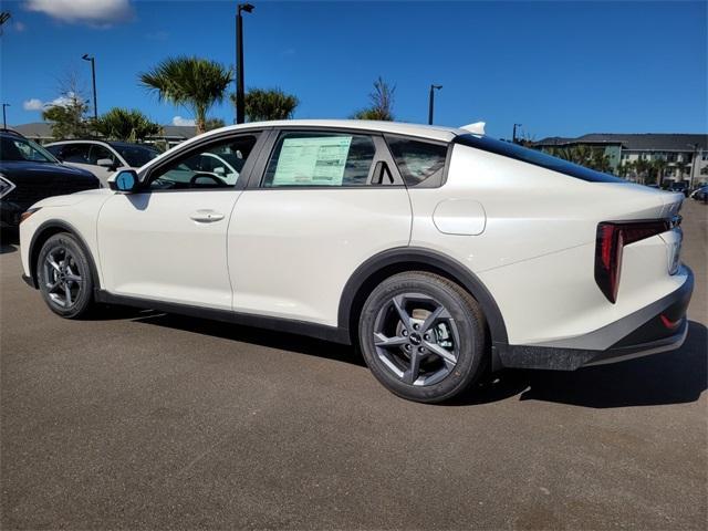 new 2025 Kia K4 car, priced at $23,355