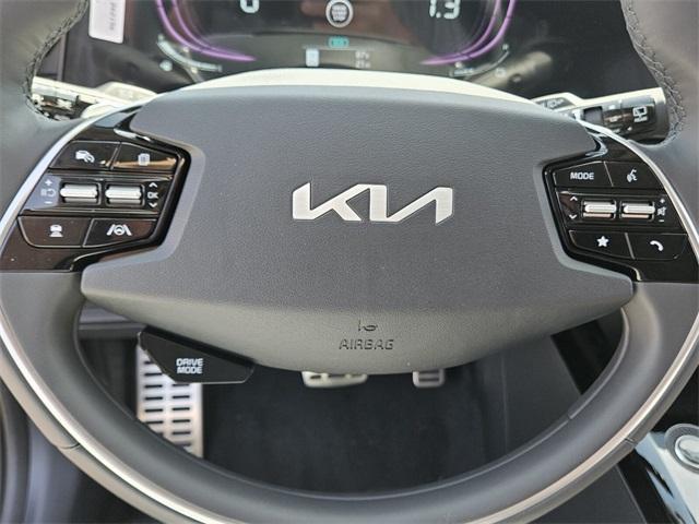 new 2025 Kia Niro car, priced at $37,570