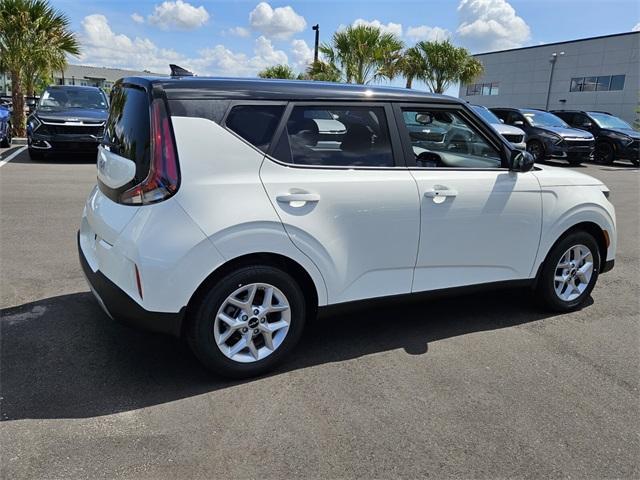 new 2025 Kia Soul car, priced at $25,380