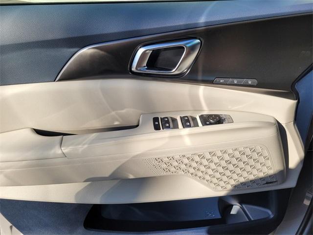 new 2026 Kia Carnival Hybrid car, priced at $55,285