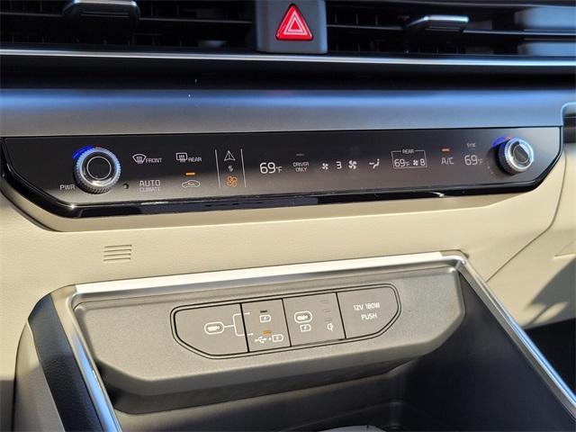 new 2026 Kia Carnival Hybrid car, priced at $55,285