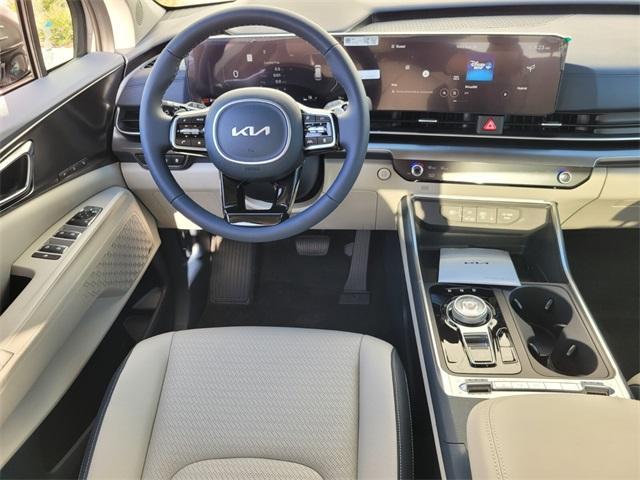 new 2026 Kia Carnival Hybrid car, priced at $55,285
