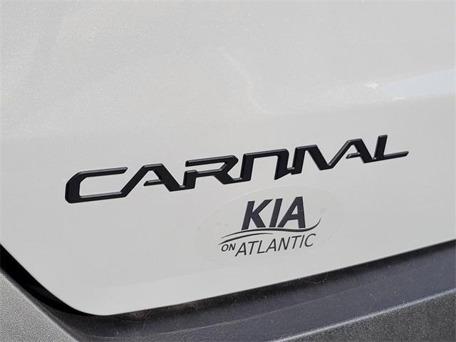 new 2026 Kia Carnival Hybrid car, priced at $55,285