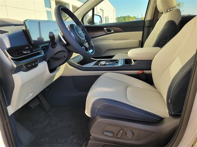 new 2026 Kia Carnival Hybrid car, priced at $55,285