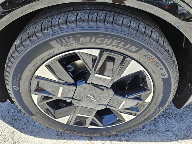 new 2026 Kia Sportage car, priced at $37,685