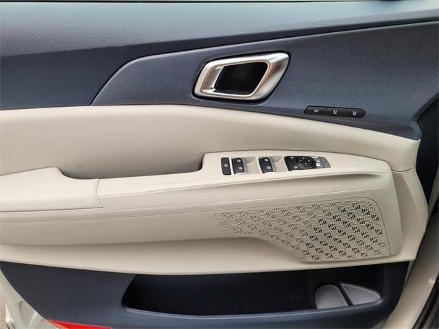 new 2026 Kia Carnival Hybrid car, priced at $46,020