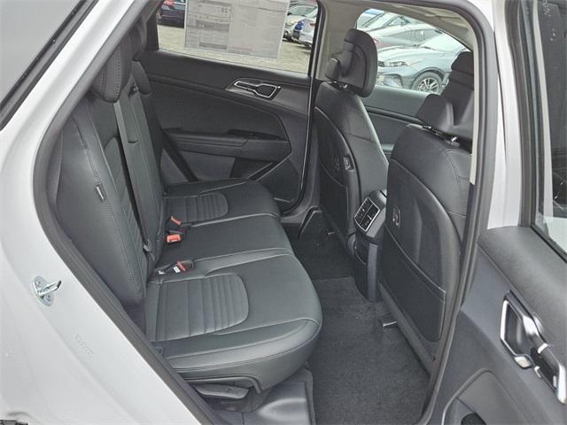 new 2025 Kia Sportage car, priced at $36,735