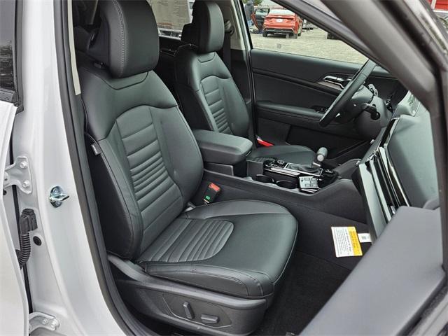 new 2025 Kia Sportage car, priced at $36,735