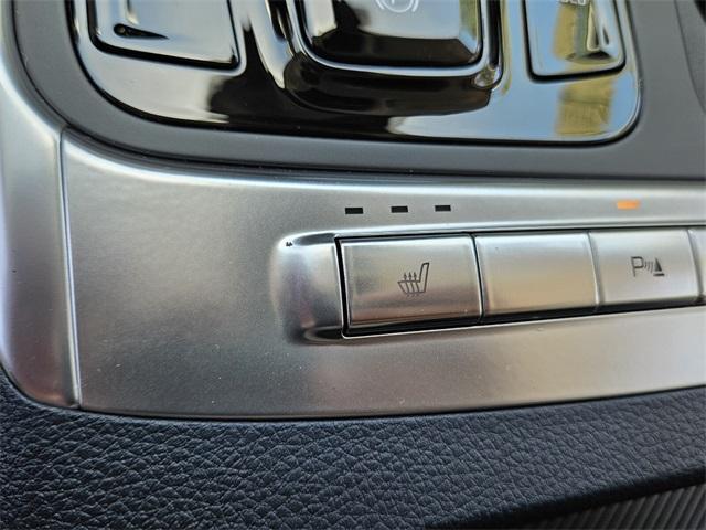 new 2025 Kia Carnival car, priced at $43,320