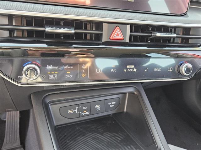 new 2025 Kia K5 car, priced at $29,165