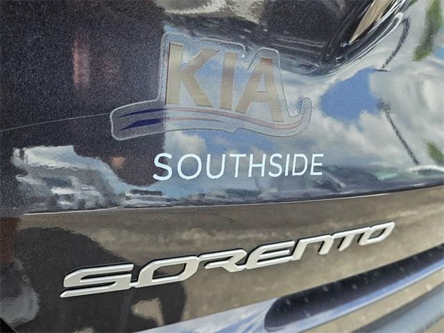 new 2025 Kia Sorento car, priced at $38,300