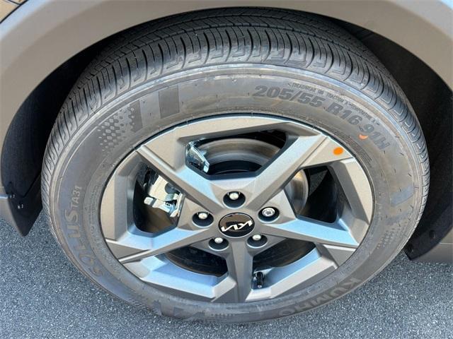 new 2025 Kia K4 car, priced at $24,375