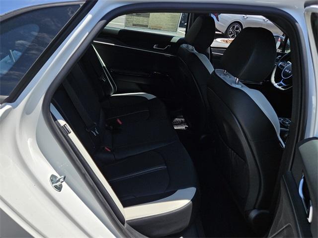 new 2025 Kia K5 car, priced at $30,045
