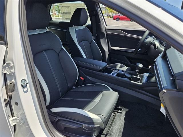 new 2025 Kia K5 car, priced at $30,045