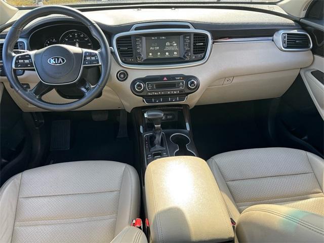 used 2020 Kia Sorento car, priced at $17,491