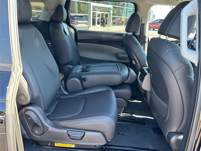 new 2026 Kia Carnival car, priced at $39,280