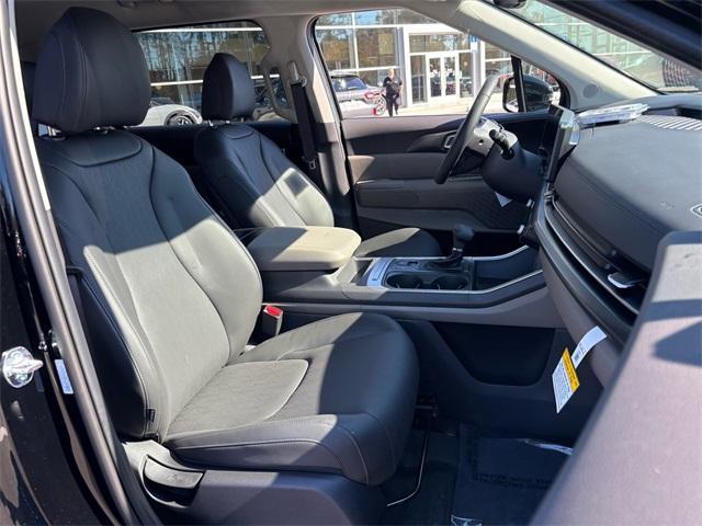 new 2026 Kia Carnival car, priced at $39,280