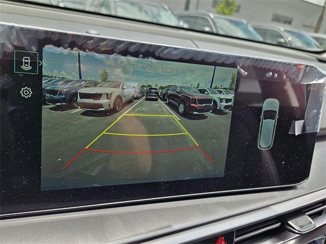 new 2025 Kia Sorento car, priced at $38,325