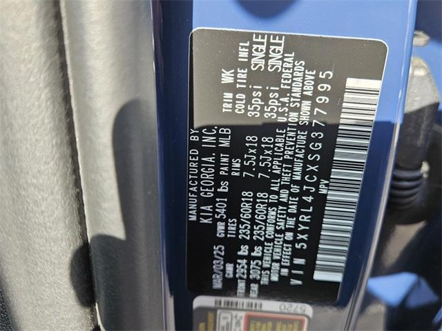 new 2025 Kia Sorento car, priced at $38,325