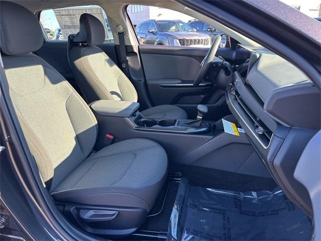 new 2025 Kia K4 car, priced at $23,375
