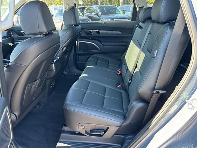 new 2025 Kia Telluride car, priced at $38,879