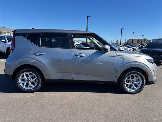 new 2025 Kia Soul car, priced at $21,632