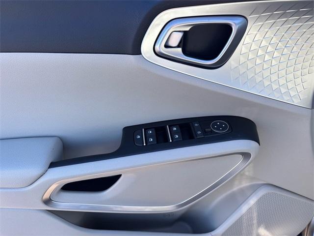 new 2025 Kia Soul car, priced at $21,632
