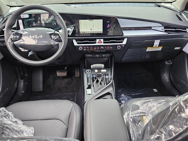 new 2025 Kia Niro car, priced at $30,153