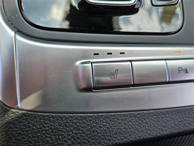 new 2025 Kia Carnival Hybrid car, priced at $45,830