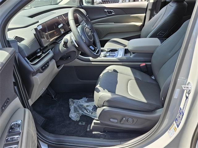 new 2025 Kia Carnival Hybrid car, priced at $45,830