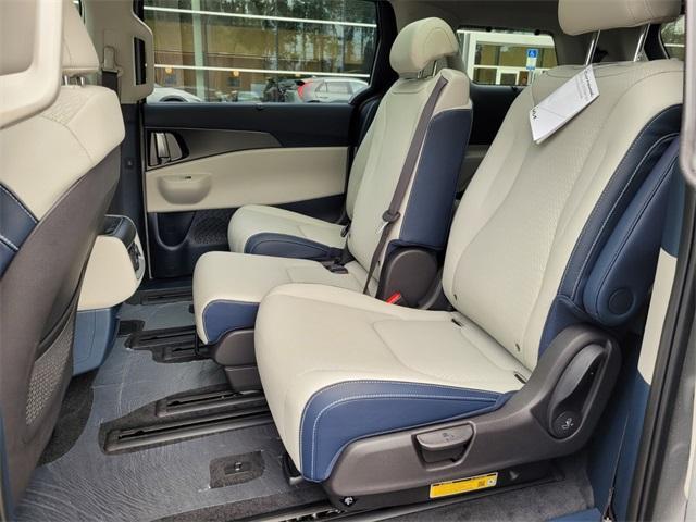 new 2026 Kia Carnival Hybrid car, priced at $55,365