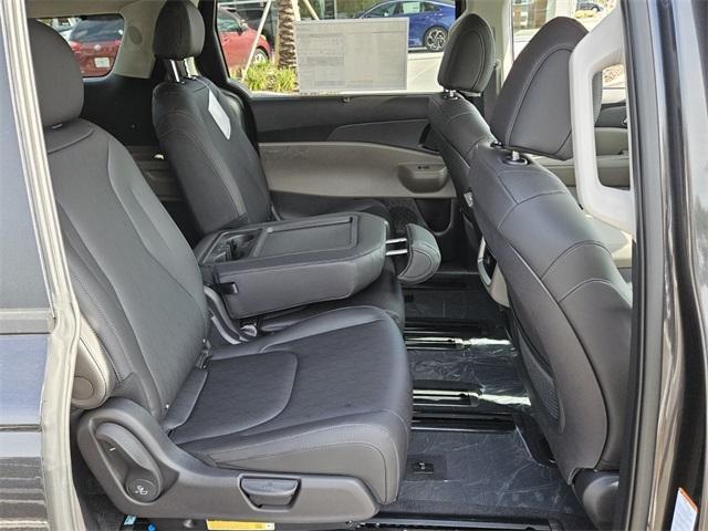 new 2026 Kia Carnival car, priced at $43,190