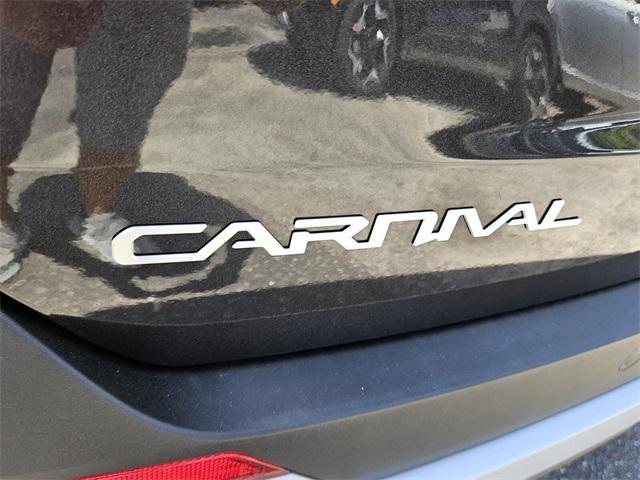 new 2025 Kia Carnival car, priced at $43,335
