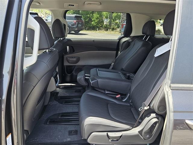 new 2025 Kia Carnival car, priced at $43,335
