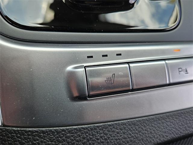new 2025 Kia Carnival Hybrid car, priced at $45,830