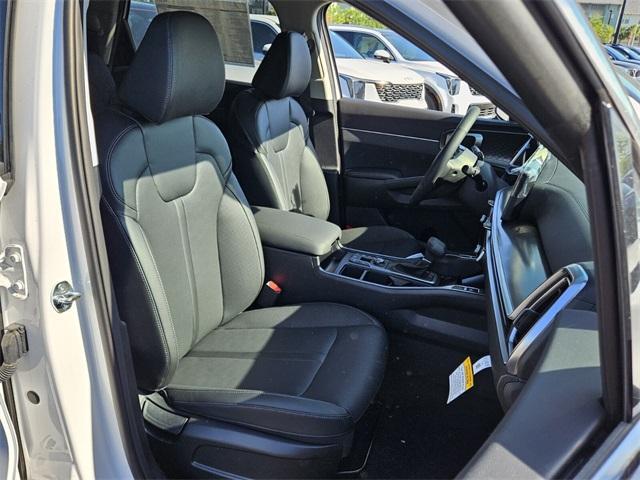 new 2025 Kia Sorento car, priced at $38,475