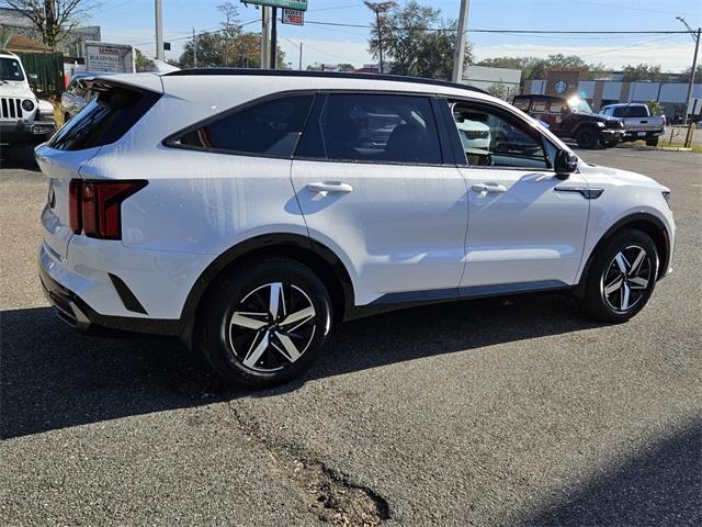 used 2023 Kia Sorento car, priced at $28,991