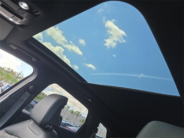 new 2025 Kia Sportage car, priced at $35,340