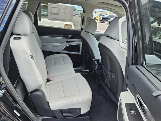 new 2025 Kia Telluride car, priced at $48,575