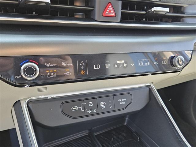 new 2025 Kia Carnival Hybrid car, priced at $51,045