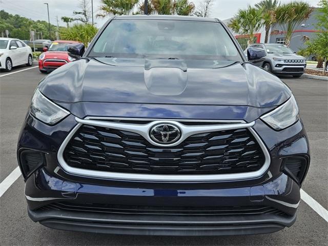 used 2022 Toyota Highlander car, priced at $30,771